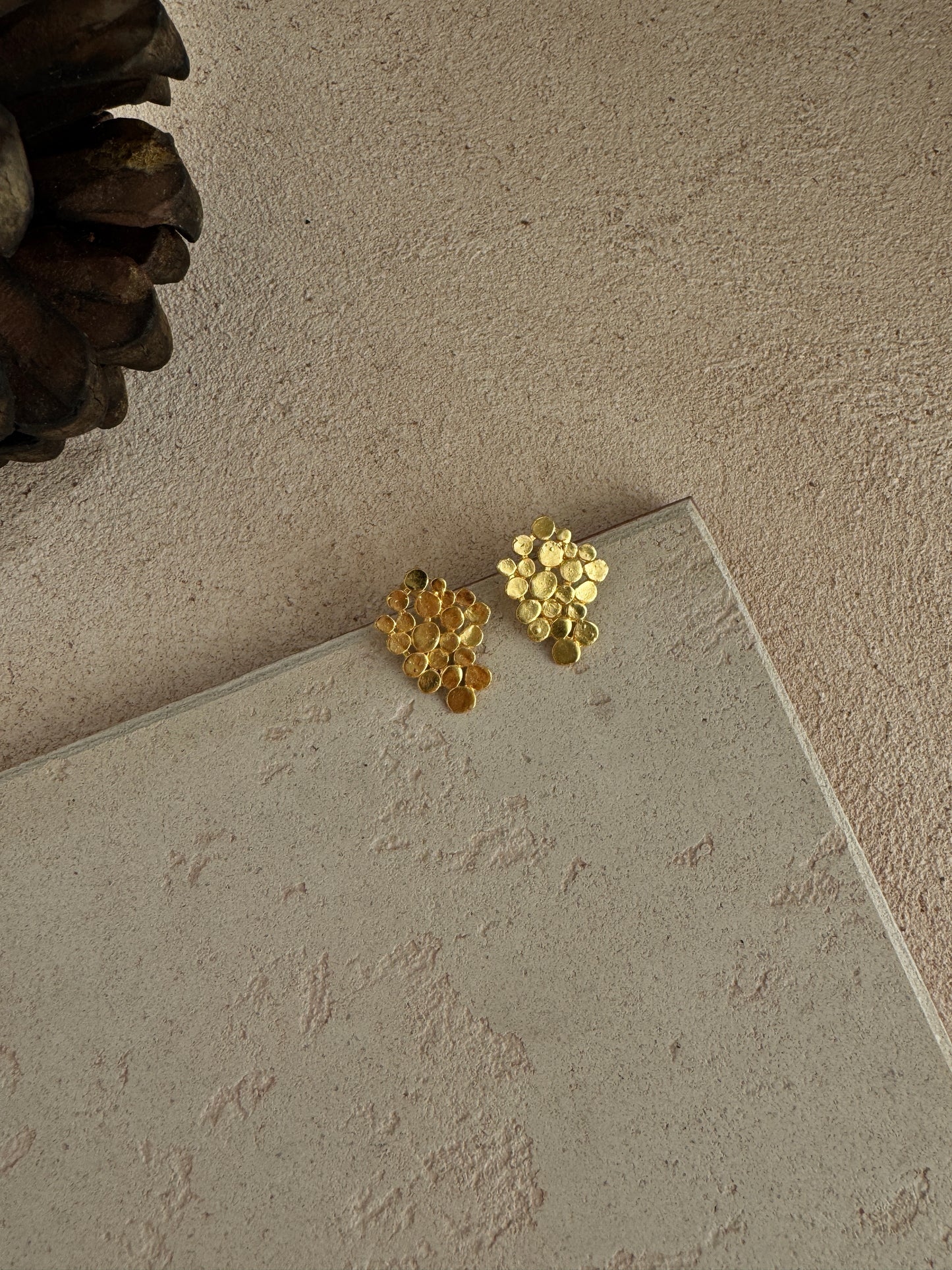 Dots he Dots Earring