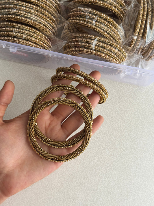 Antique 4 bangles set